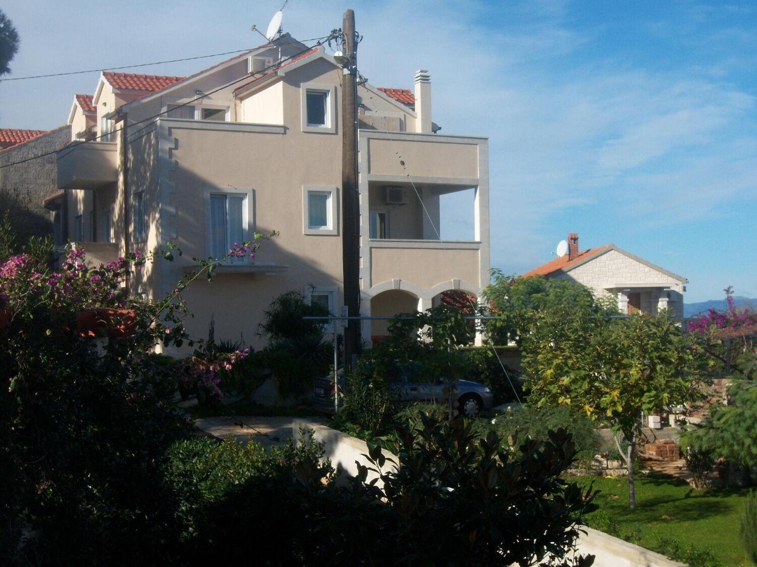 Apartment Orange Postira